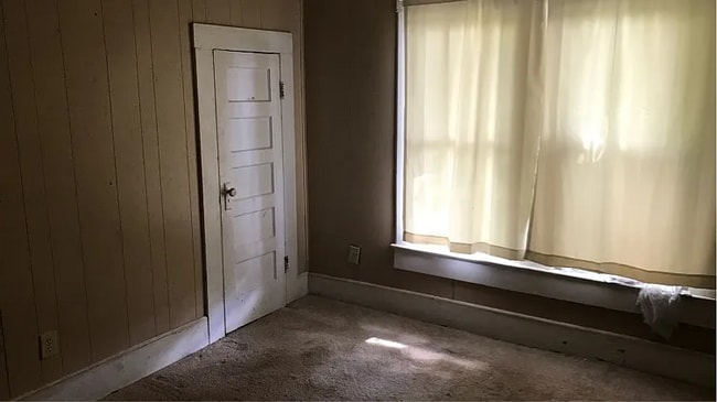 Photo - 604 Calcote Ave