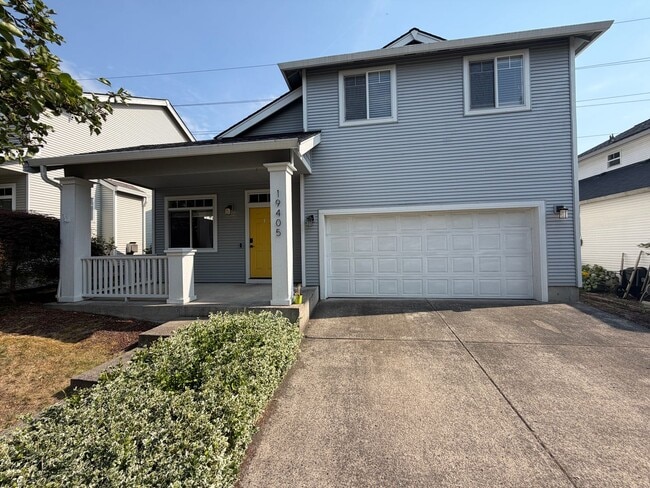 Building Photo - BEAUTIFUL 3 Bed | 2.5 Bath Home with Modern Updates, AC & 2-Car Garage