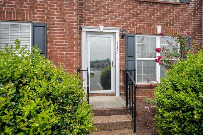 340 Stewarts Landing Cir