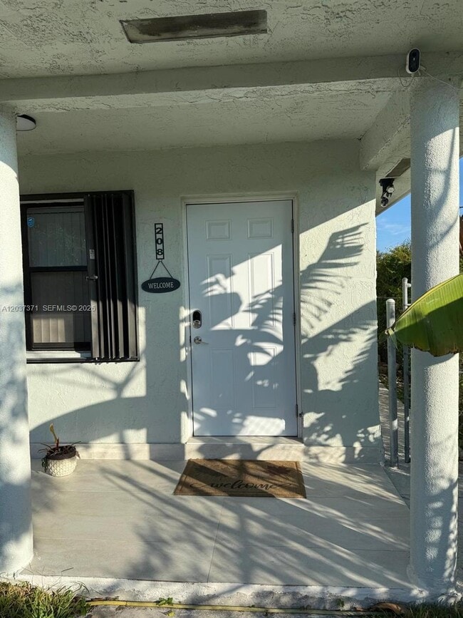 Photo - 208 NW 7th St Unit 1