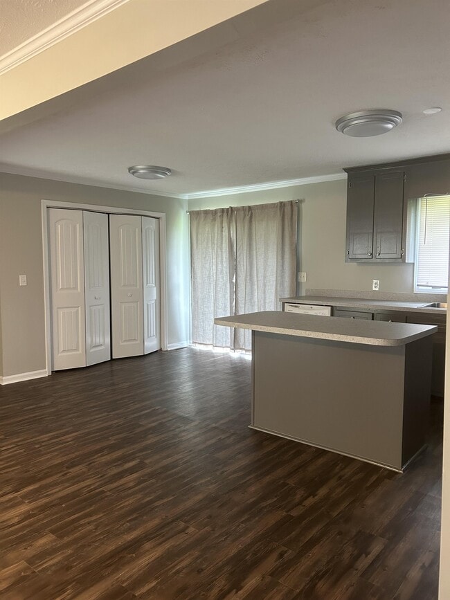 Photo - 2515 Reta St