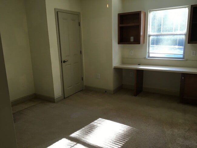 Photo - Crawford Falls, 401 Unit 401 - A