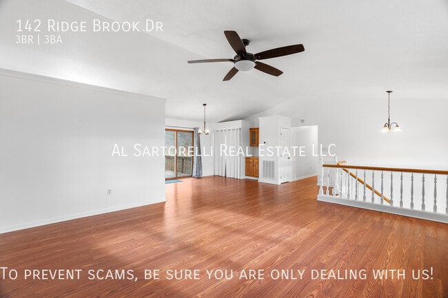 Photo - 142 Ridge Brook Dr