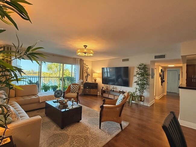 Photo - 605 Ives Dairy Rd Unit 205-7