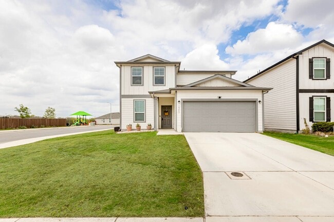 Building Photo - Move-In Ready 4BR Home Near Randolph AFB - Realtor Commission: $500