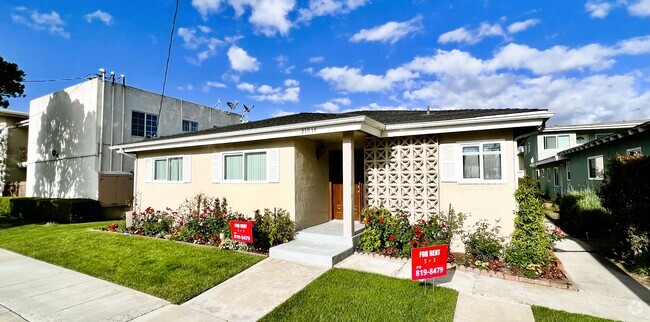 Building Photo - 21014 Wood Ave Unit A Rental