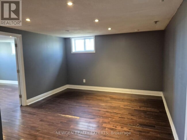 Photo - 512 Bloor St E