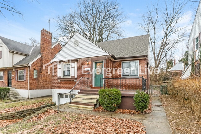 Photo - 5104 Lillian Dr