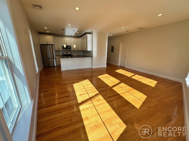 15 Dana Ave Unit 6