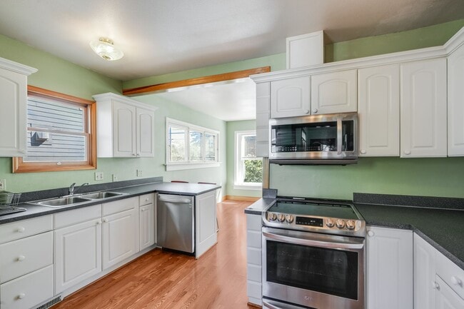 Photo - Charming 2-bedroom, 1-bath home in Portland's Humboldt neighborhood!
