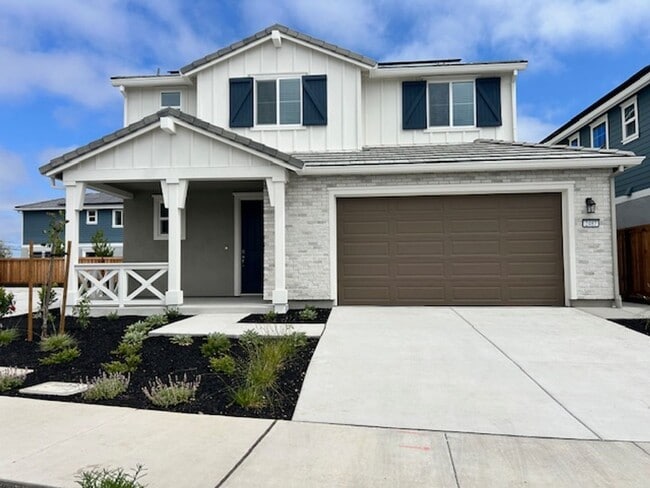 Beautiful Brand New Smart Home with Solar ... - Beautiful Brand New Smart Home with Solar ...
