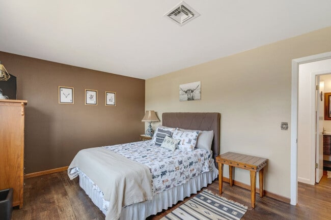 Photo - 3310 Winston Dr