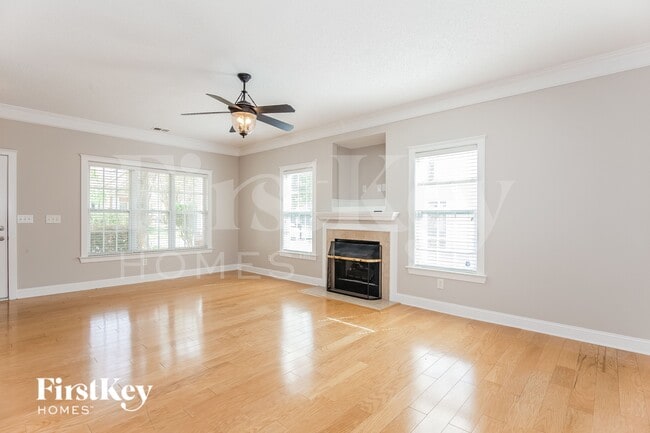 Photo - 15824 Robins Way