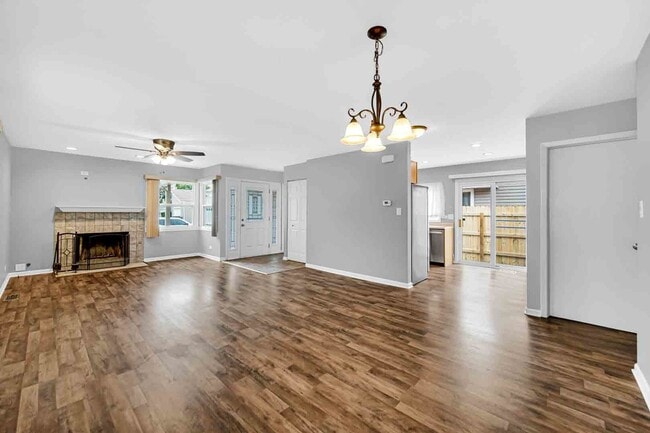Photo - 9215 Fox Ct