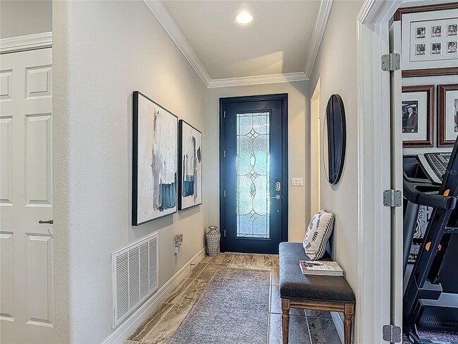 Photo - 588 Cantabria Dr