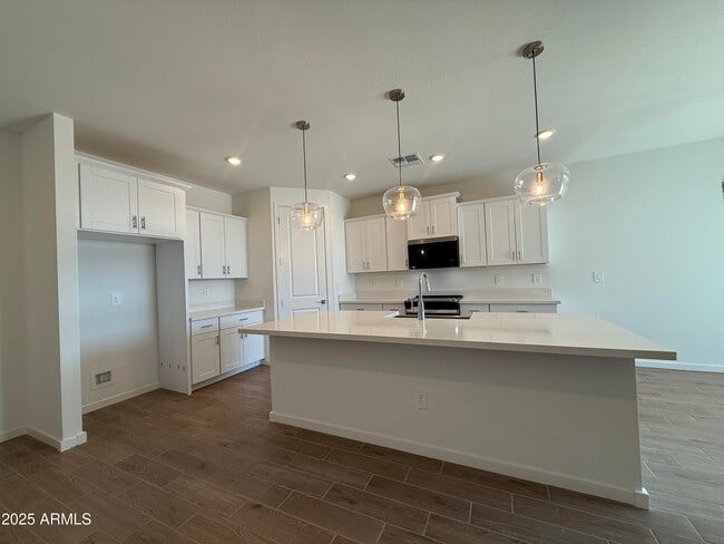 Building Photo - 24433 Grenadine Rd