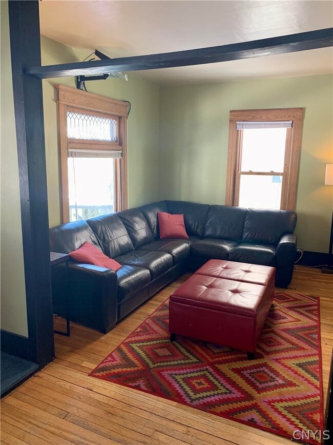 Photo - 327 Tennyson Ave