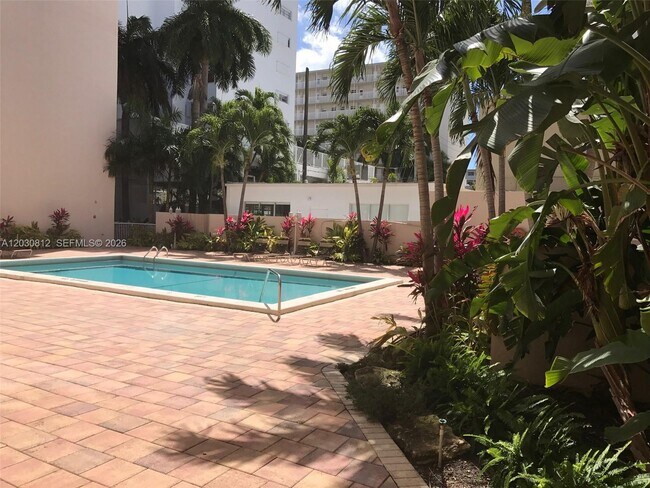 1665 Bay Rd Unit 416