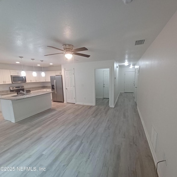 Photo - 4840 Kenneth St