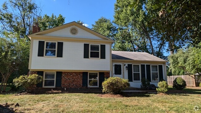 Building Photo - 12618 Pinecrest Rd Rental
