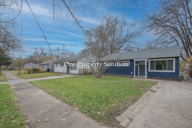 Photo - 940 Mount St