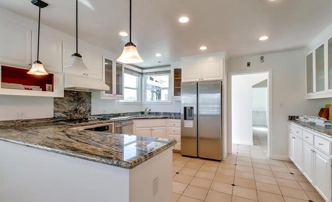 Photo - 747 N 18th St