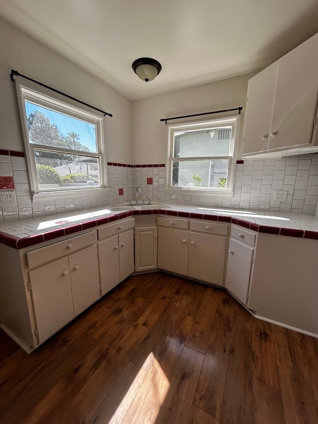 Photo - 254 N Canyon Blvd