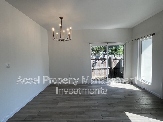 Photo - 2120 Datepalm Ave Unit B