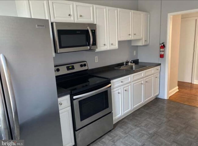 4556 Teesdale St Unit 1st Flr