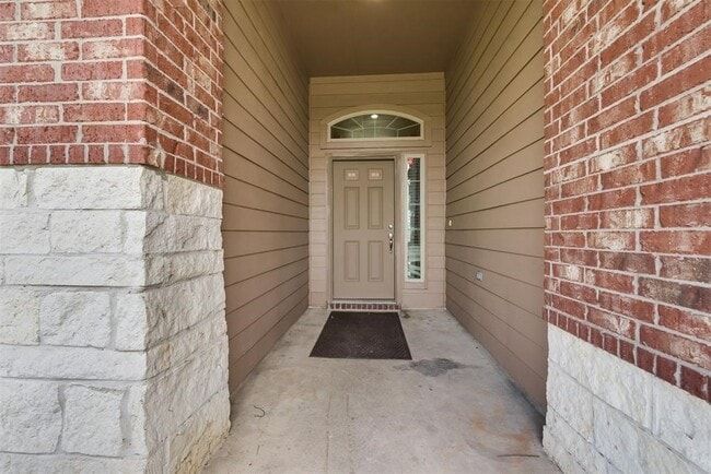 Photo - 1903 Cadbury Castle Dr