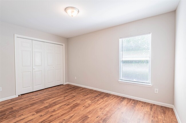 Photo - 10061 Sharpton Dr