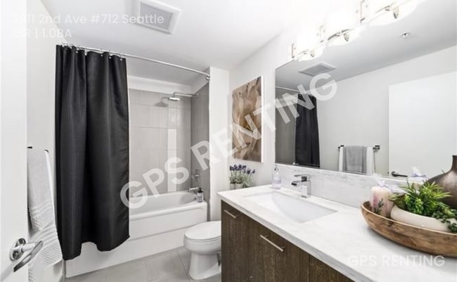 Photo - 2911 2nd Ave