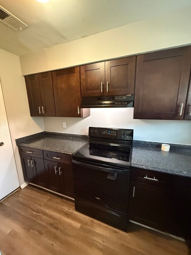 Photo - 4807 Lakeside Dr Unit LD4807