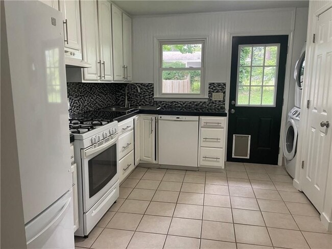 Photo - 4260 S Lakeshore Dr Unidad Right