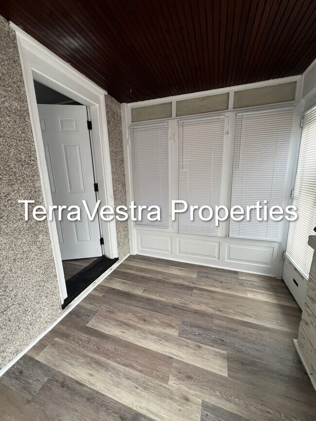 Photo - 3 Bed Single Family in Salem. Eligible for $500 Security Deposit.