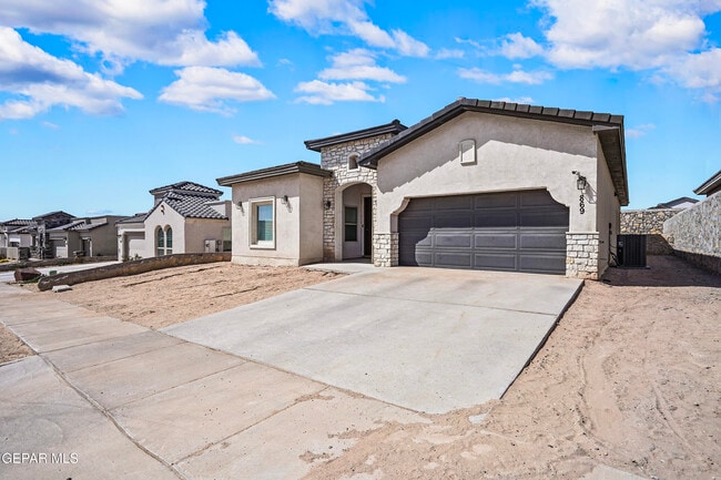 Building Photo - 869 Eastwell Dr Rental