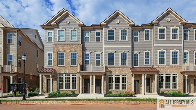 Building Photo - 95 Robeson St