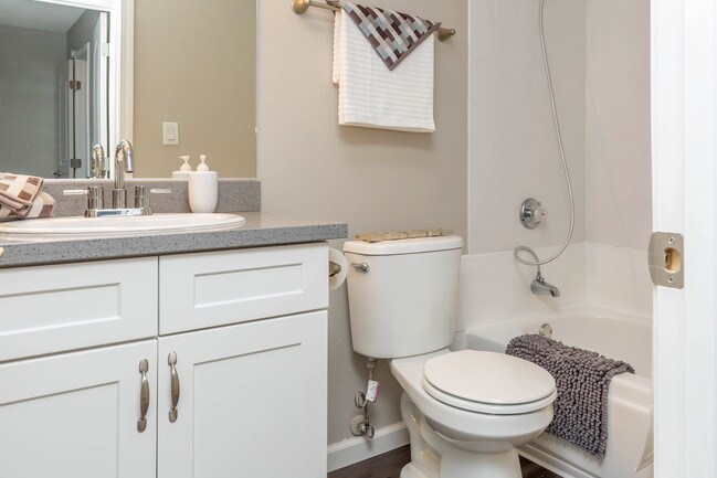 Imperial Place Apartments, LLC
