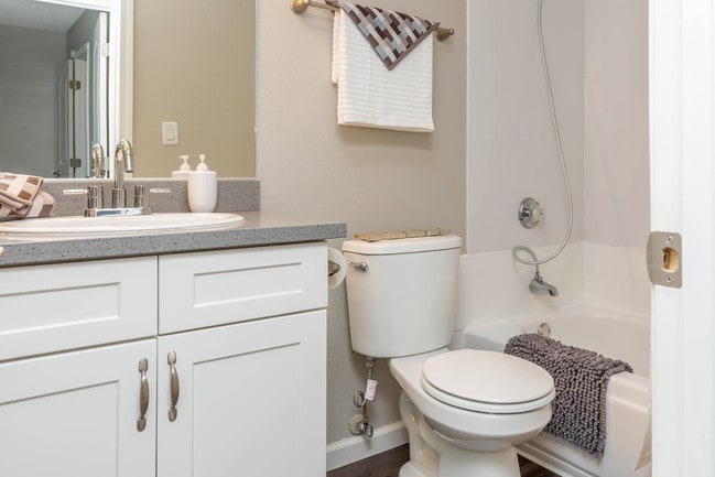 Photo - Imperial Place Apartments, LLC