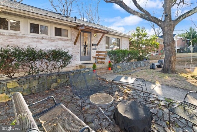 Photo - 2444 S Culpeper St