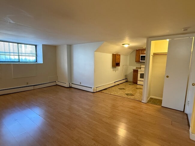 100 Lanark Rd Unit 14