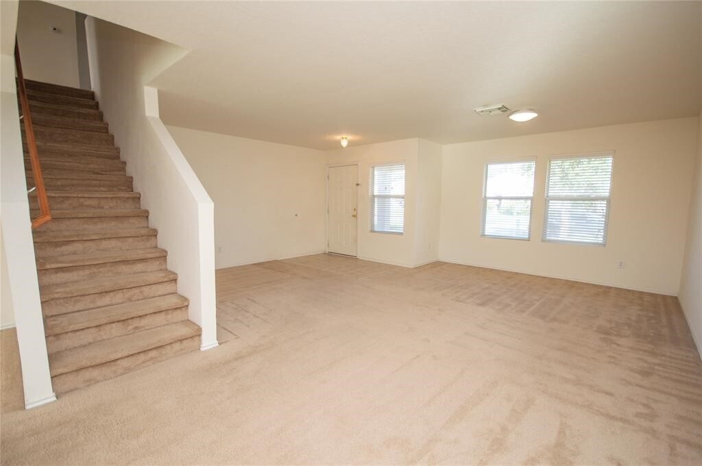 Photo - 310 Falling Pine Dr