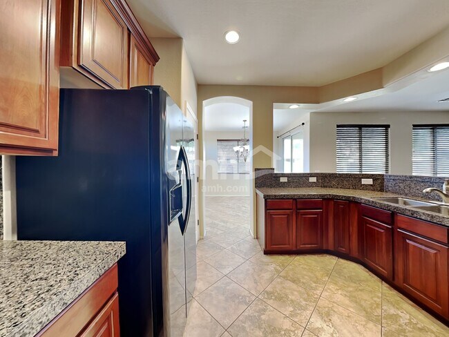 Photo - 7307 S 73rd Dr