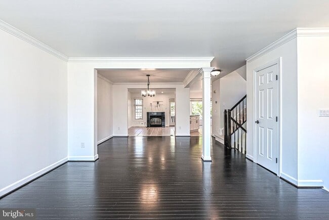 12700 Dogwood Hills Ln