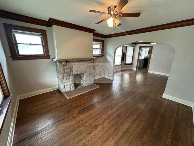 Photo - 5618 Forest Ave