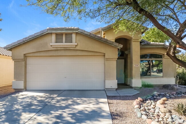 Building Photo - 3108 S 92nd Dr Rental