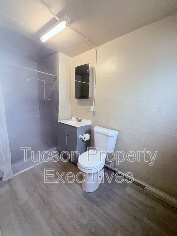 Photo - 234 E 32nd St