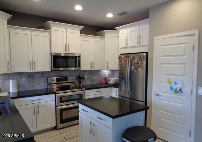 Photo - 240 N Senate St