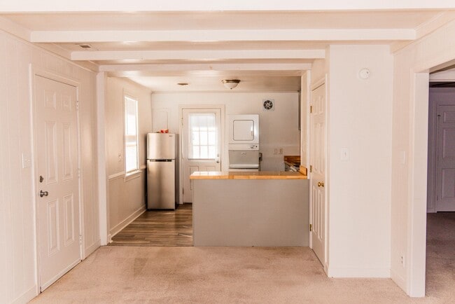 Photo - Located Near Regency Mall- A MUST See!