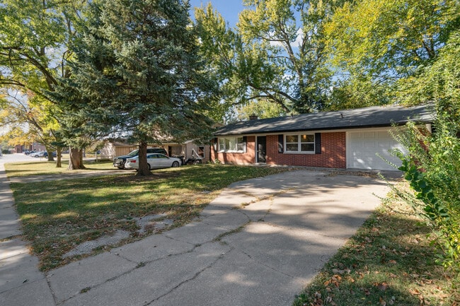 Photo - 706 14th Ave